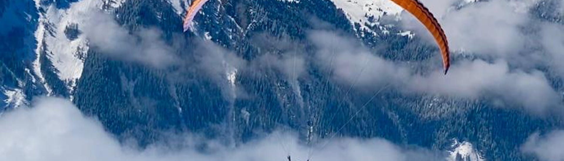 Vol en parapente à haute altitude à Mayrhofen - Innsbruck.