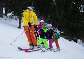Kids are doing Kids Ski Lessons (4-5 y.) for First Timers with Evolution 2 La Clusaz.