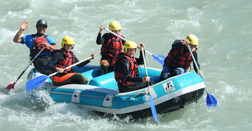 Rafting di media difficoltà a Embrun - Queyras con Latitude Rafting Embrun Rafting di media difficoltà a Embrun - Queyras con Latitude Rafting Embrun.