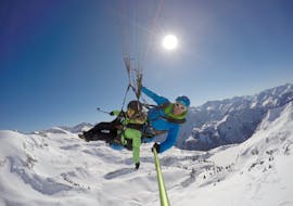 Picture taken in the sky from one of our instructor alongside a participant during the Tandem Paragliding from Nebelhorn - Thermal Flight with Himmelsritt Oberstdorf.