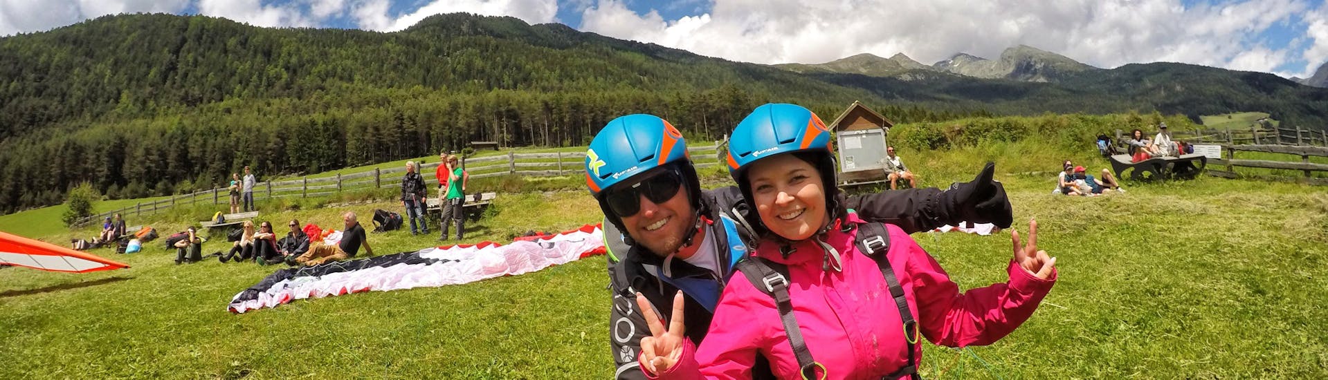 Tandem Paragliding in Val Pusteria - Hike & Fly.