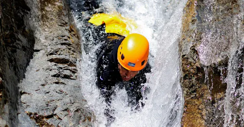 Sportliche Canyoning-Tour in Serre-Chevalier - Chantemerle - Ecrins Nationalpark mit SerreChe Canyon Sportliche Canyoning-Tour in Serre-Chevalier - Chantemerle - Ecrins Nationalpark mit SerreChe Canyon.