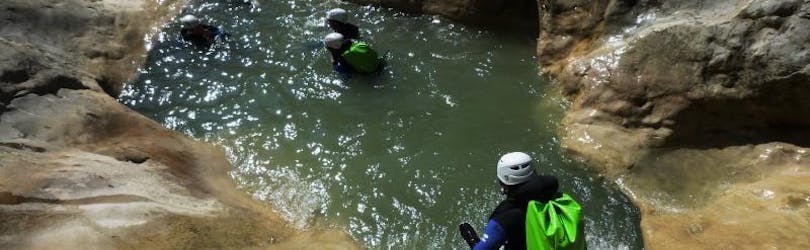 Canyoning per esperti a Aiglun - Canyon du Riolan con Raft Session Verdon.