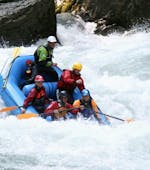 Sporty people enjoying the Rafting on the Rienza - Short Tour with Club Activ.