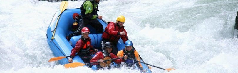 Sporty people enjoying the Rafting on the Rienza - Short Tour with Club Activ.
