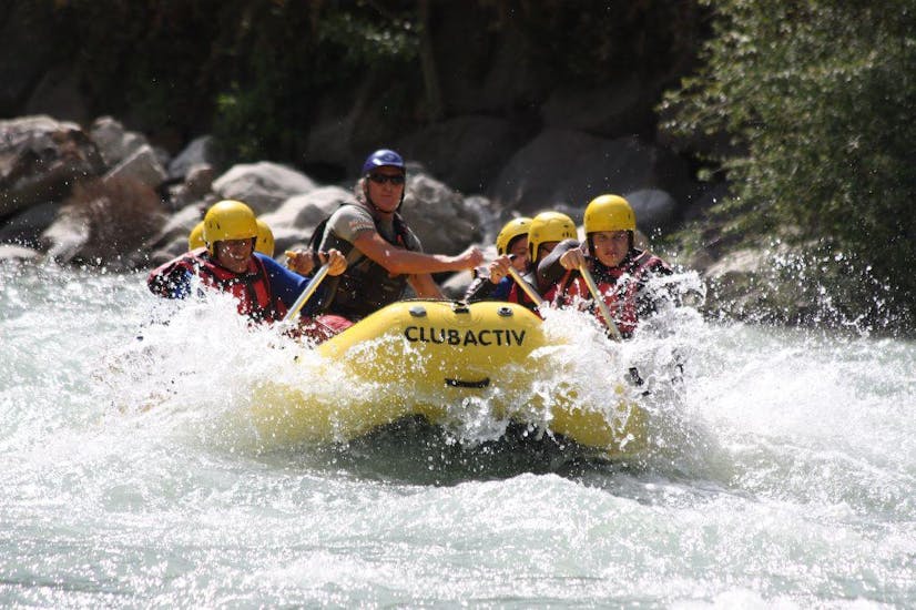 Concentrated people during the Rafting on the Isarco - Short Tour with Club Activ.