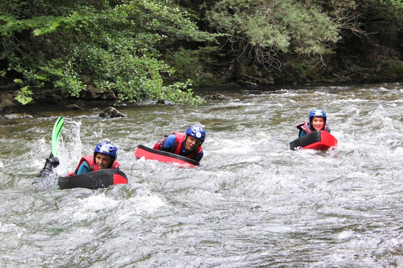Three participants discover Hydrospeed on the Aude.