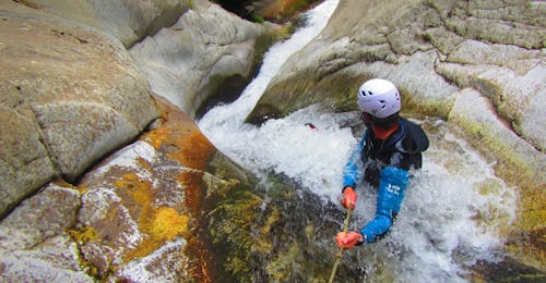 Barranquismo para expertos en Marquixanes - Canyon du Cady con Extérieur Nature Pyrenees Barranquismo para expertos en Marquixanes - Canyon du Cady con Extérieur Nature Pyrenees.