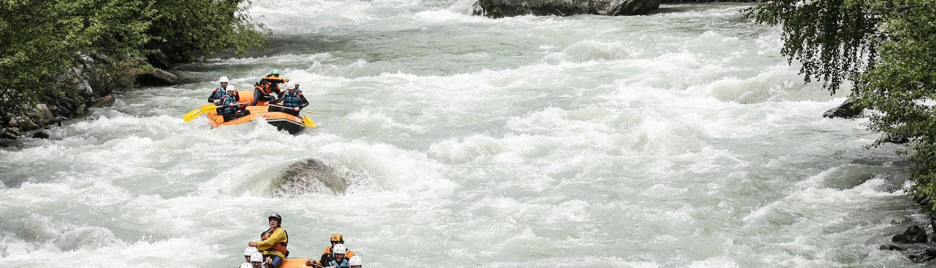 Cada día es perfecto para el rafting en el Dora Baltea para principiantes, con RaftingIT Valle d'Aosta.