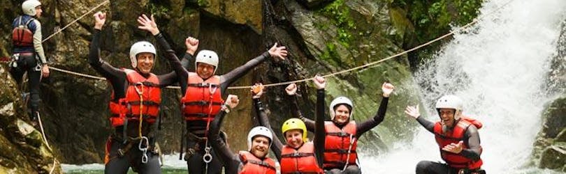 Canyoning dans le Valais central avec Valrafting.