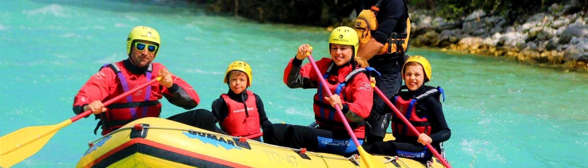 Photo du Rafting en Famille sur la rivière Soča à Bovec - Kreda avec Soca Rafting.