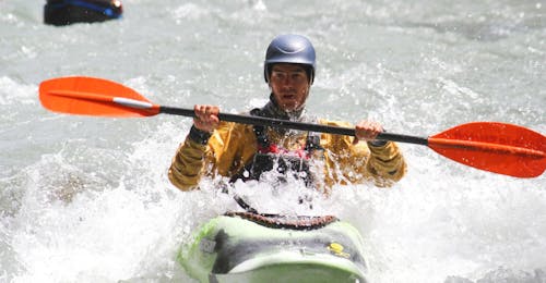Kayaking Lessons on Vernex Lake from Rivières et Aventures Château-d’Oex Kayaking Lessons on Vernex Lake from Rivières et Aventures Château-d’Oex.