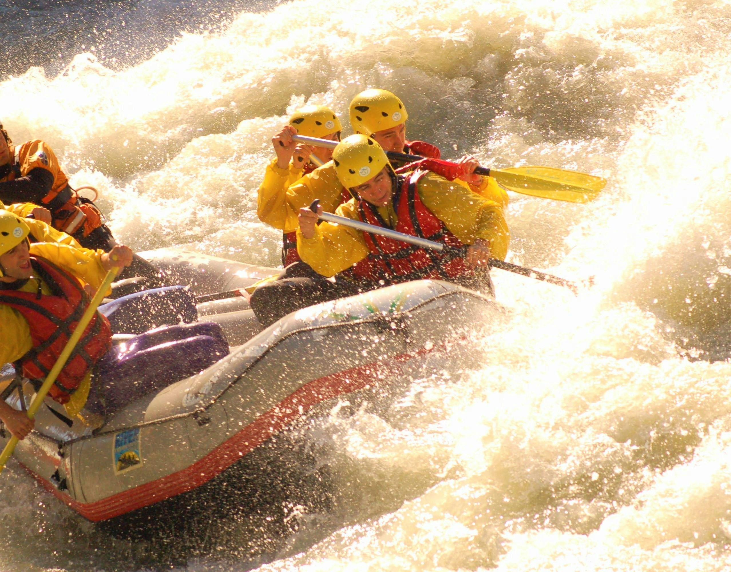 Rafting sur la Doire Baltée - Expérimenté avec Rafting Republic Valle d'Aosta Rafting sur la Doire Baltée - Expérimenté avec Rafting Republic Valle d'Aosta.