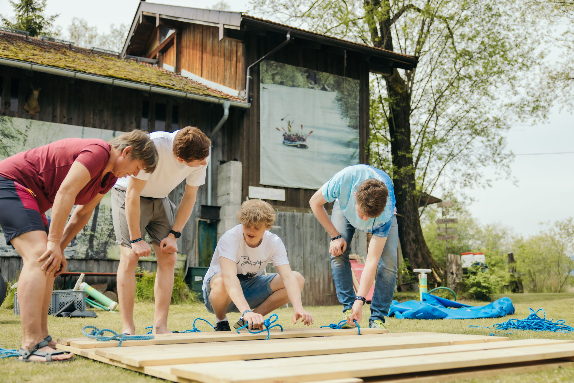Raft Building on the Loisach River for Teams (8+ ppl.).