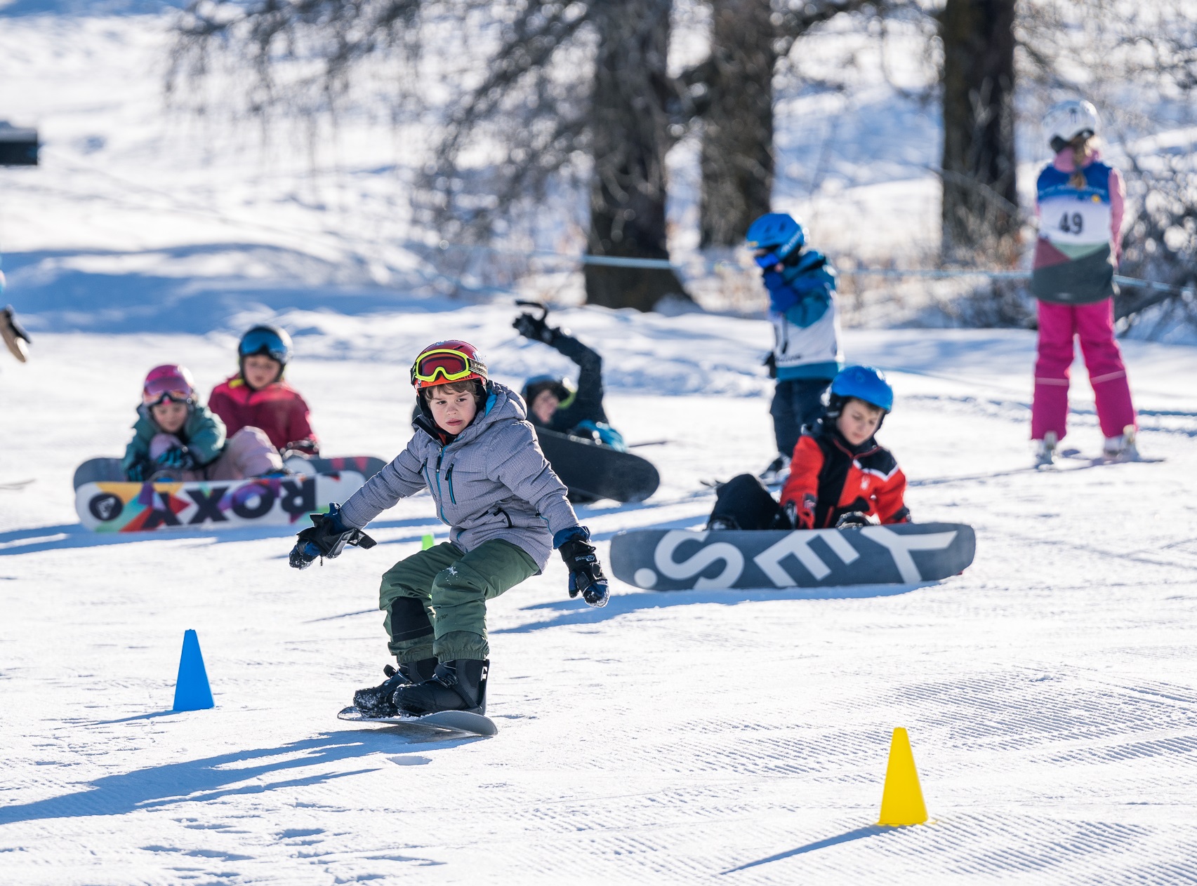 Kids Snowboarding Lessons (6-13 y.) for Beginners.