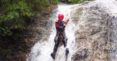 Canyoning facile à Landl - Erbsattel avec Sportagentur Strobl GmbH (AOS) Gesäuse Canyoning facile à Landl - Erbsattel avec Sportagentur Strobl GmbH (AOS) Gesäuse.