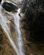 A participant canonying  in the Lapazosa Barranco during an acitivity offered by Aventura Raid Sarratillo.