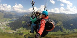 Volo panoramico in parapendio biposto a Davos (da 12 anni) - Jakobshorn.