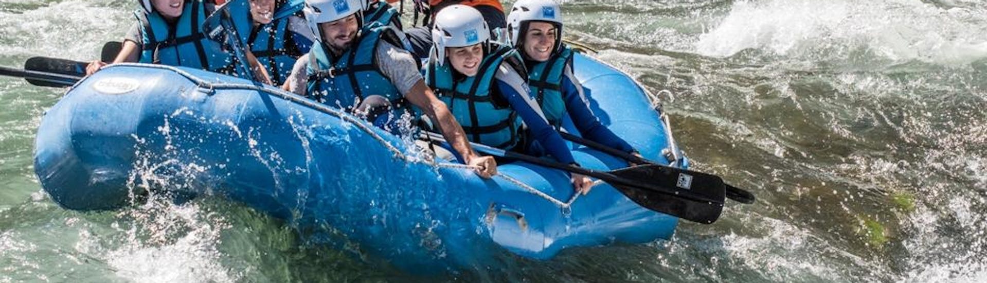 Family Rafting on the Gállego River-hero
