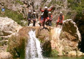 Canyoning expert à Otívar - Río Verde avec Gualay Aventura Andalucía.