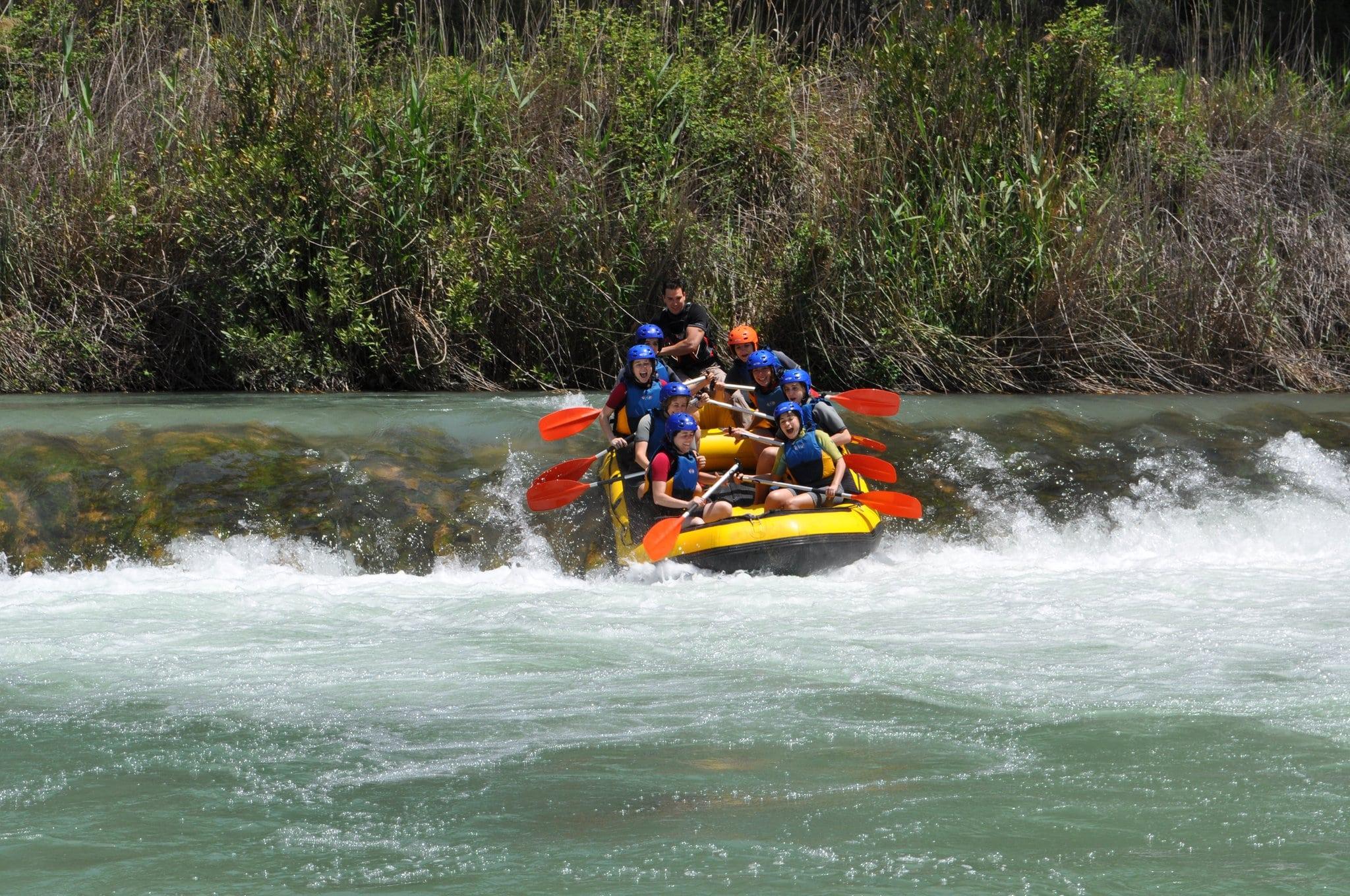 Haiku comida vehículo ▷ Rafting divertido en el río Cabriel desde 35 € - CheckYeti