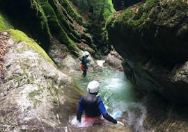 Canyoning dans l'Angon à Talloires - Boîte aux lettres avec Takamaka Annecy.