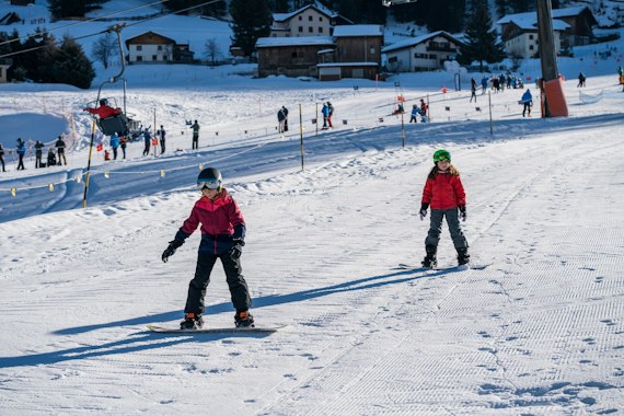 Kids Snowboarding Lessons (6-13 y.) for Intermediates