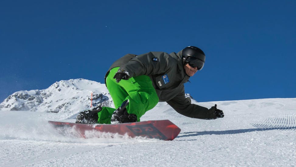 Kids Snowboarding Lessons (6-13 y.) for Intermediates.