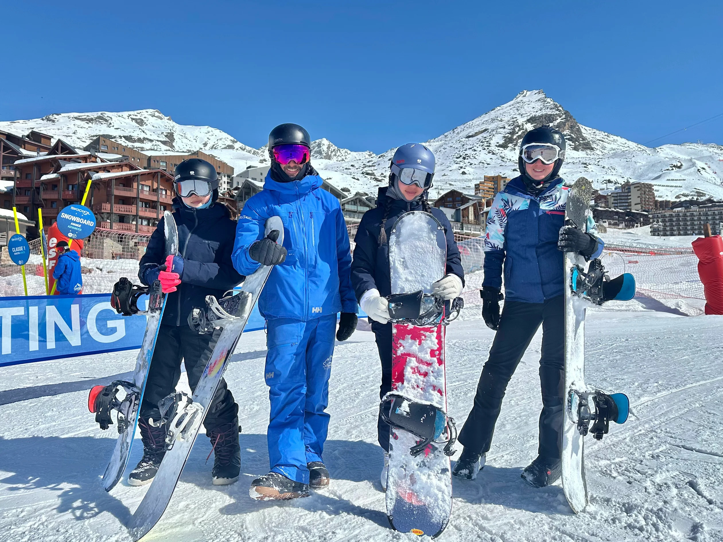 Lezioni private di snowboard per tutti i livelli con Ski Cool Val Thorens - École de ski.