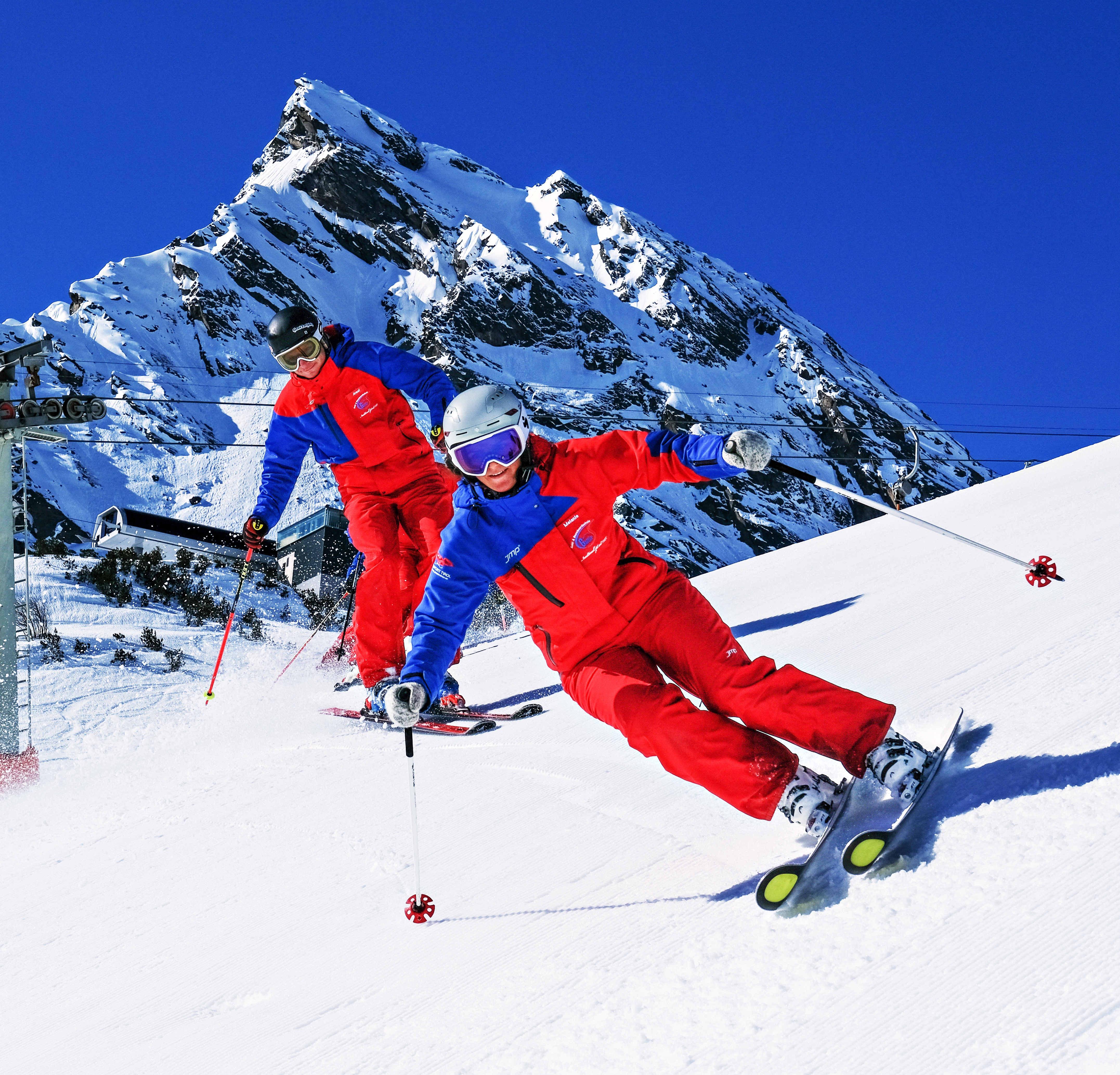 Adult Ski Lessons for Advanced Skiers from Skischule Silvretta Galtür.