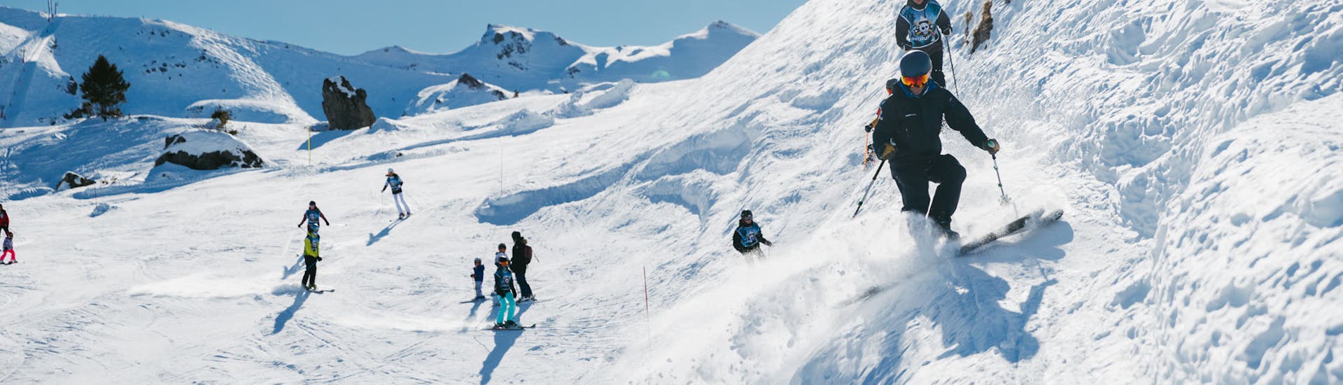 Clases de esquí para adolescentes y adultos - Máx. 8 por grupo.