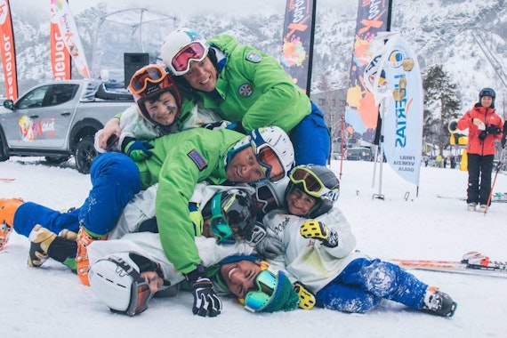 Bardonecchia - Kids Ski Lessons (8-12 y.) for Intermediate Skiers - Christmas