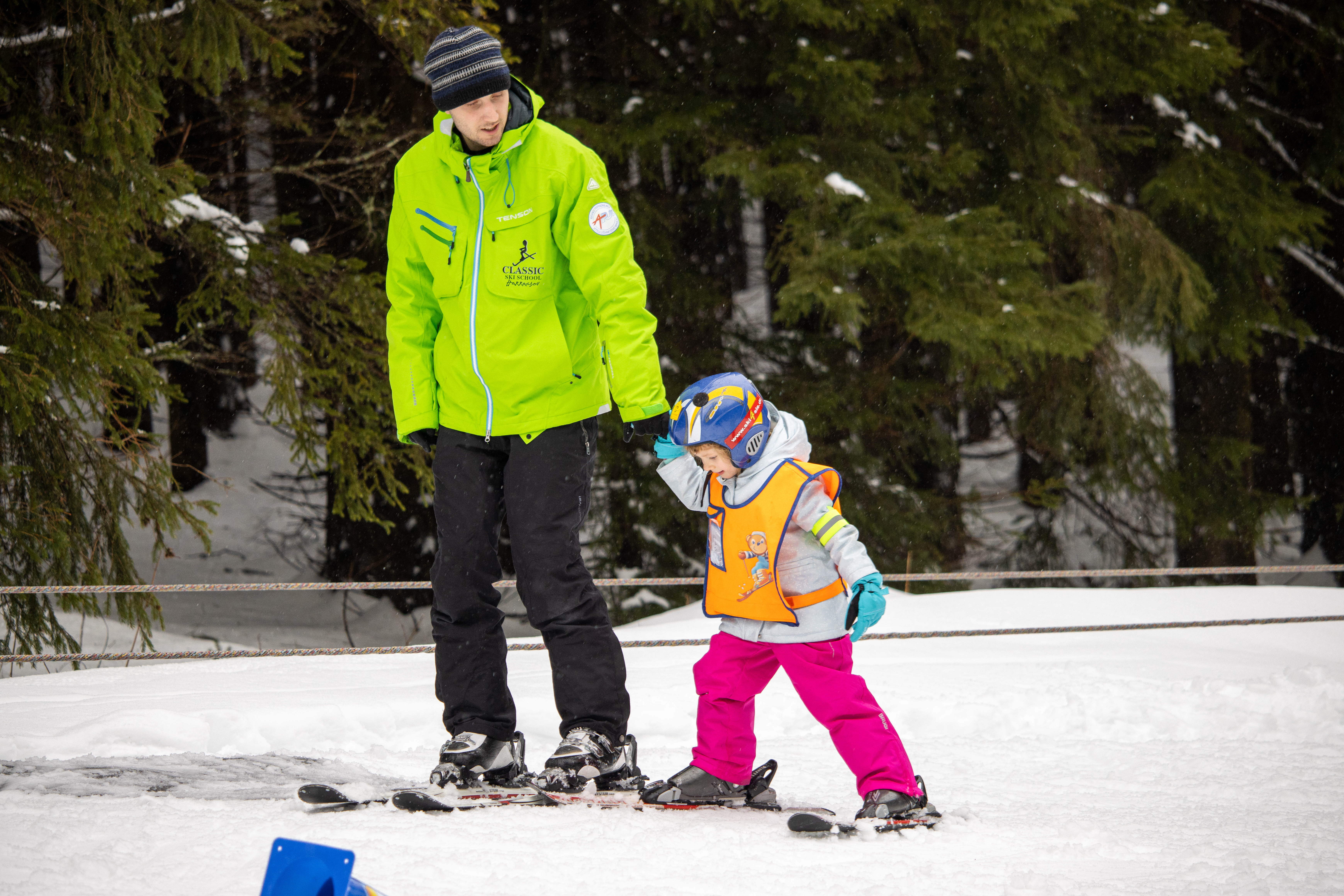 Skikurs für Kinder (4-12 Jahre) - Alle Levels mit Classic Ski School Harrachov.