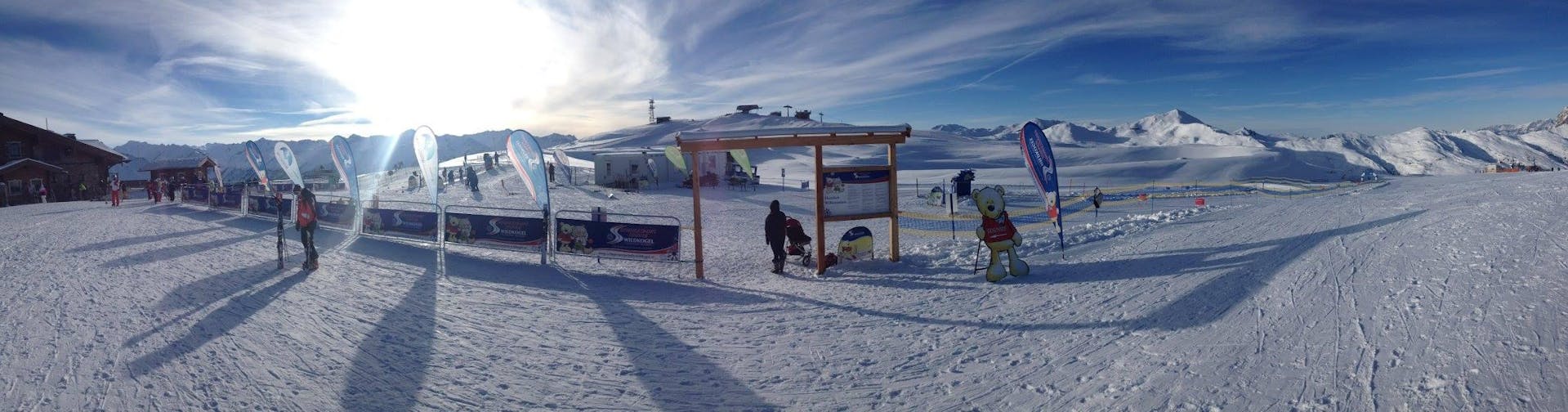 Landschap op de prachtige pistes tijdens de Kids Skilessen (3-14 j.) voor alle niveaus - Hele dag met Schneesportschule Wildkogel.