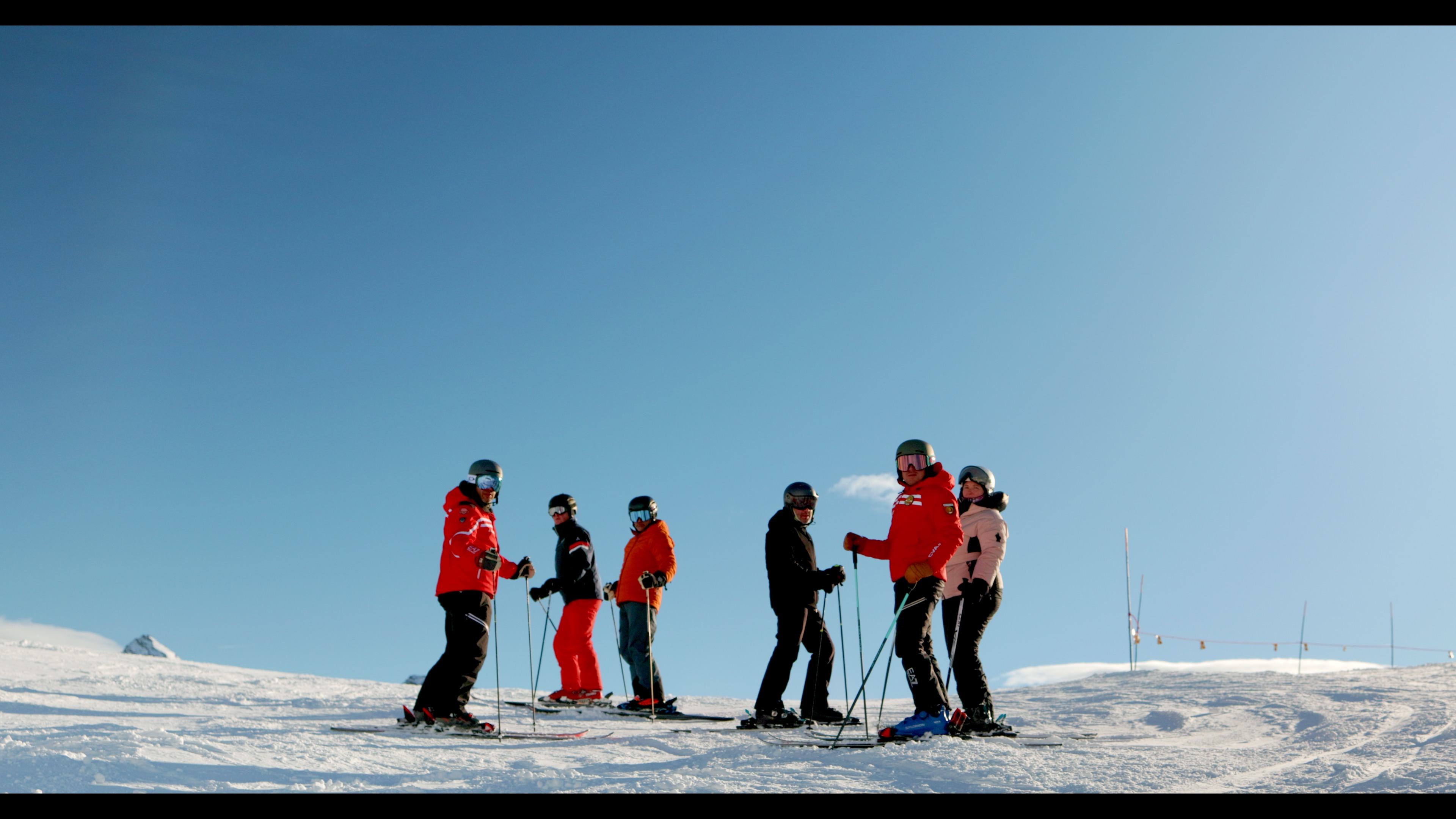 Groepsskilessen voor Volwassenen van Alle Niveaus met Ride'em Ski School Breuil-Cervinia.