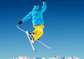 Private Freestyle Skiing Lessons for Advanced Skiers from Ski School Tzoum'Évasion La Tzoumaz.