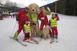 Lezioni di sci per bambini a partire da 3 anni per tutti i livelli con JPK SKI SCHOOL Harrachov .