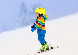 Clases de esquí privadas para niños a partir de 3 años para todos los niveles con Scuola di Sci e Snowboard Monte Elmo.
