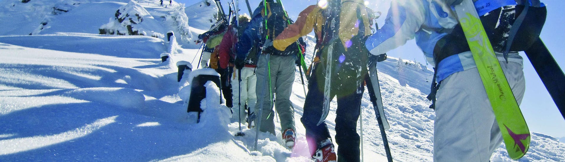 Scialpinismo per tutti i livelli con 1. Skischule Club Alpin Grän.