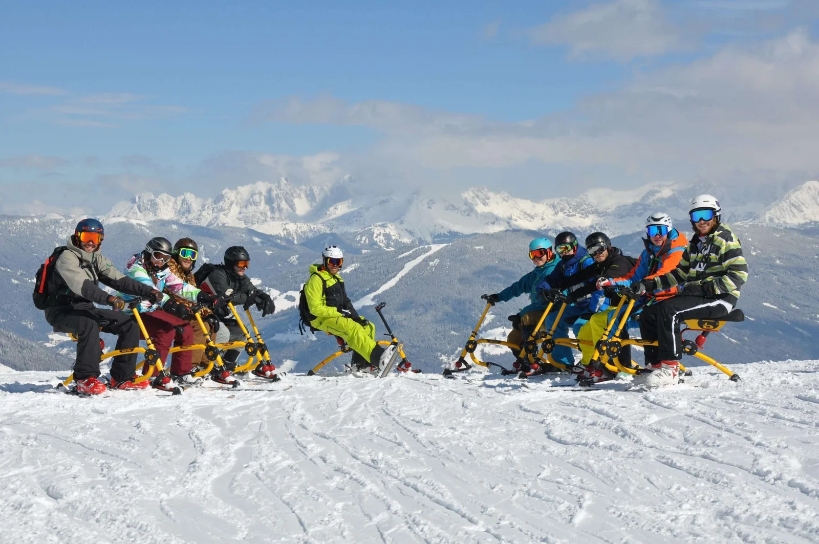Slittino e sport divertenti a partire da 8 anni per tutti i livelli.