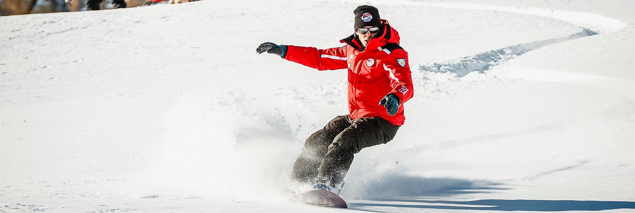 private-snowboarding-lessons-for-kids-and-adults-all-levels-scuola-sci-cortina-hero1