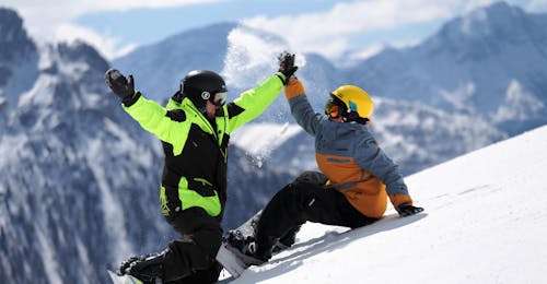 Clases de snowboard a partir de 8 años para todos los niveles con Kronschool Valdaora Clases de snowboard a partir de 6 años para todos los niveles con Kronschool Valdaora.