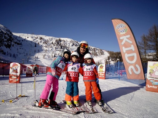 Passo San Pellegrino-Falcade - Kids Ski Lessons (4-12 y.) of All Levels - Weekend