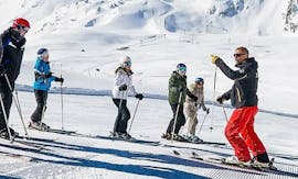 Lezioni private di sci per adulti per tutti i livelli con École de ski Evolution 2 Sainte Foy.