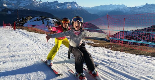 Privater Kinder-Skikurs (3-16 J.) für alle Levels mit LeysinSki Privater Kinder-Skikurs (3-16 J.) für alle Levels mit LeysinSki.