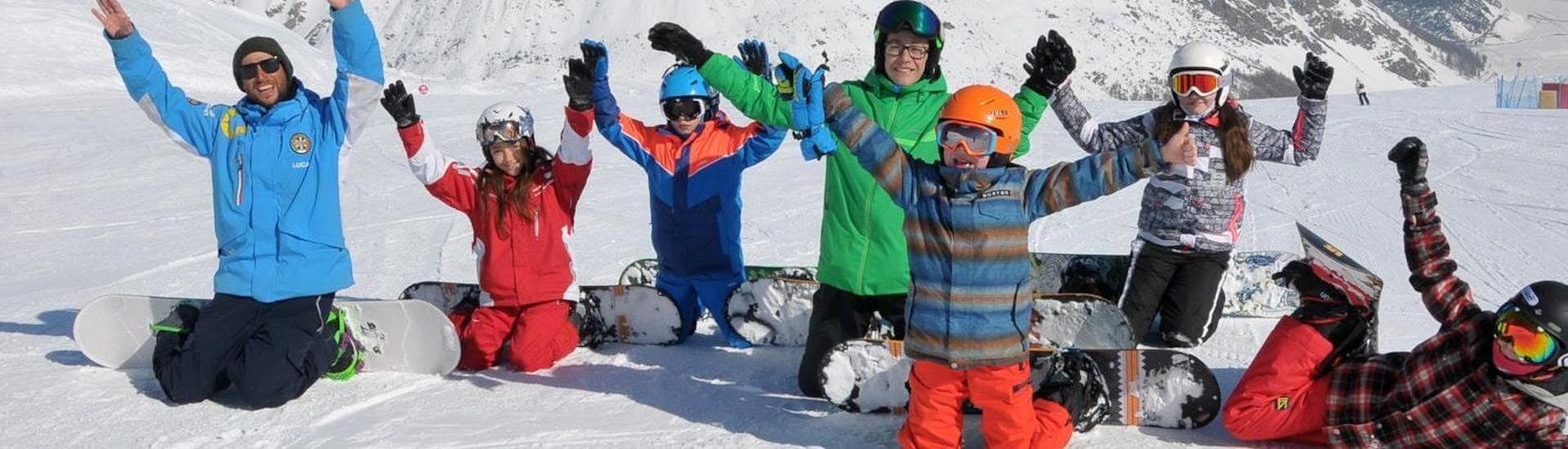 Group Snowboarding Lessons for Kids & Adults of All Levels Group Snowboarding Lessons for Kids & Adults of All Levels.