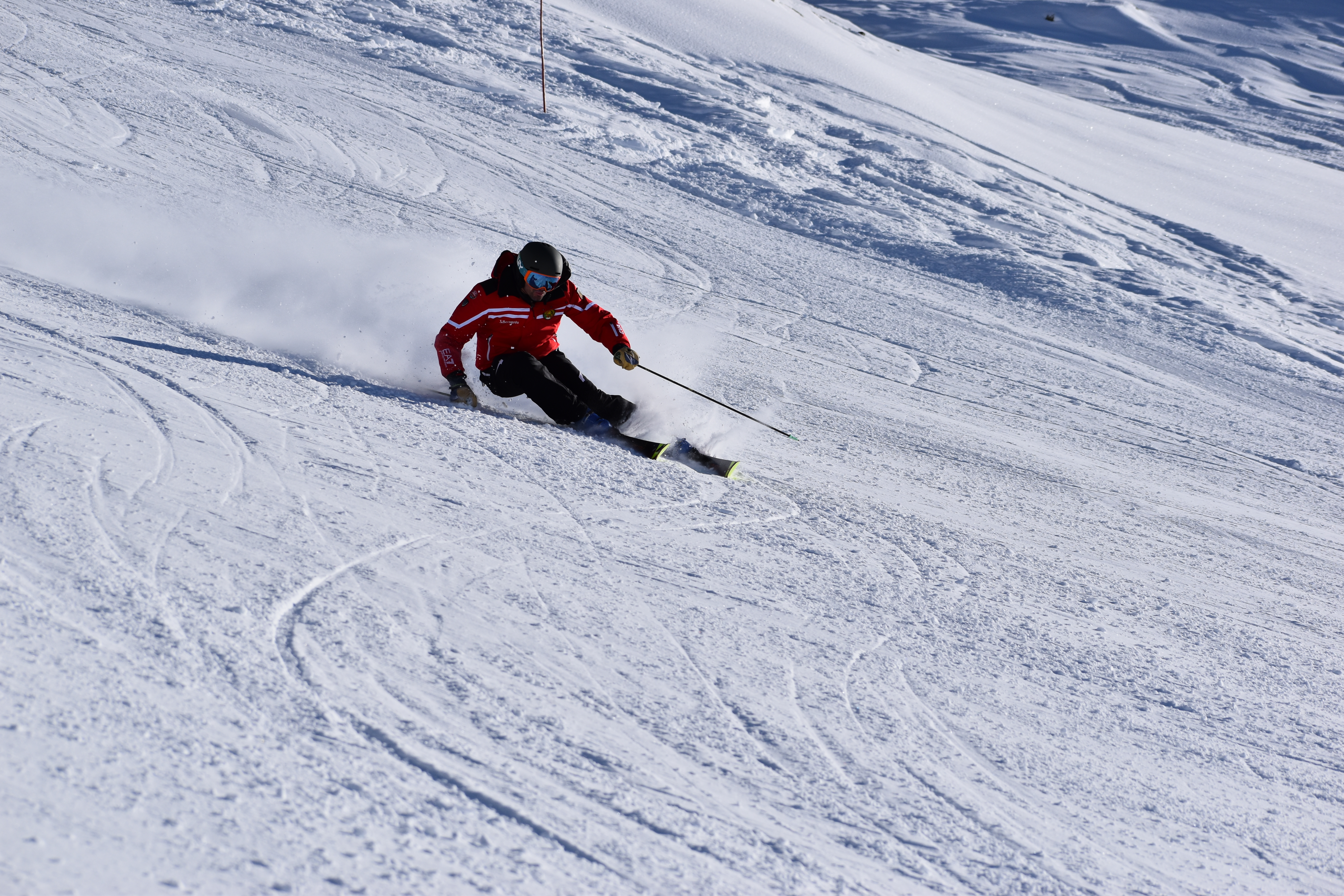 Privater Freeride Kurs für Erwachsene mit Ride'em Ski School Breuil-Cervinia.