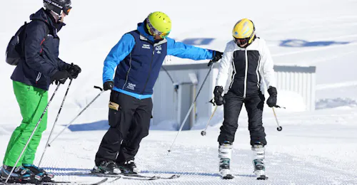 Lezioni di sci per adulti per tutti i livelli con Skischule Neustift Olympia Lezioni di sci per adulti per tutti i livelli con Skischule Neustift Olympia.