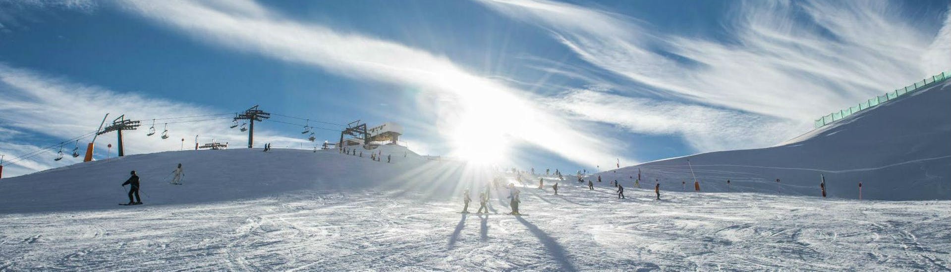 Clases de esquí para adultos para debutantes.