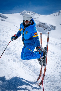 Adult Ski Lessons + Ski Hire Package for Beginners